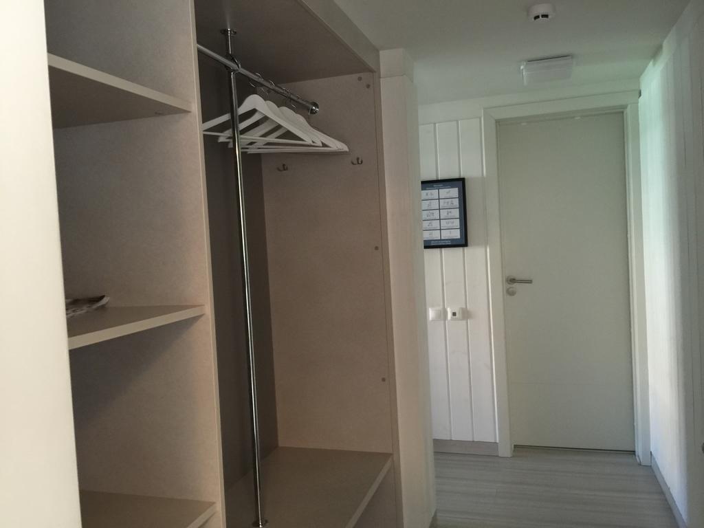 Stunning Apartment With Terrace Preila Luaran gambar