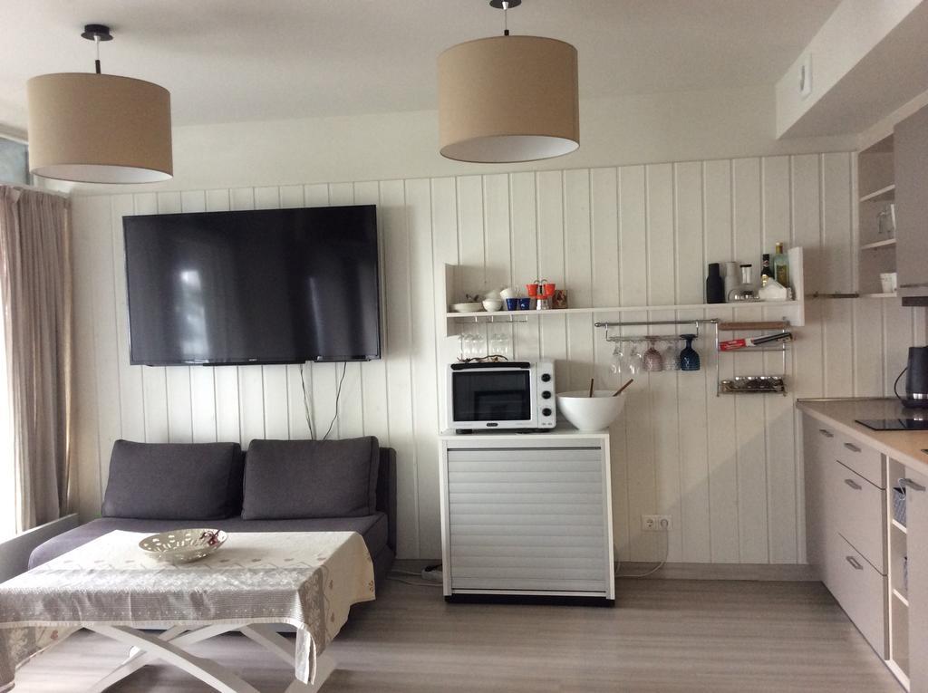 Stunning Apartment With Terrace Preila Luaran gambar